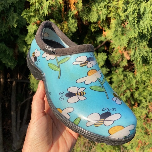 Sloggers Bumble Bee Flower Blue Waterproof Clog 
Size 8 - Picture 7 of 12